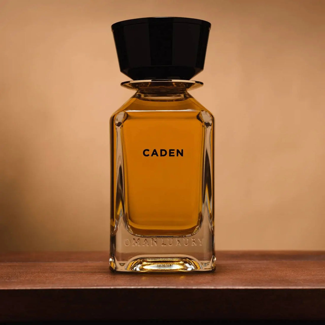 בקבוק בושם Caden Omanluxury 100ml – צילום חזית